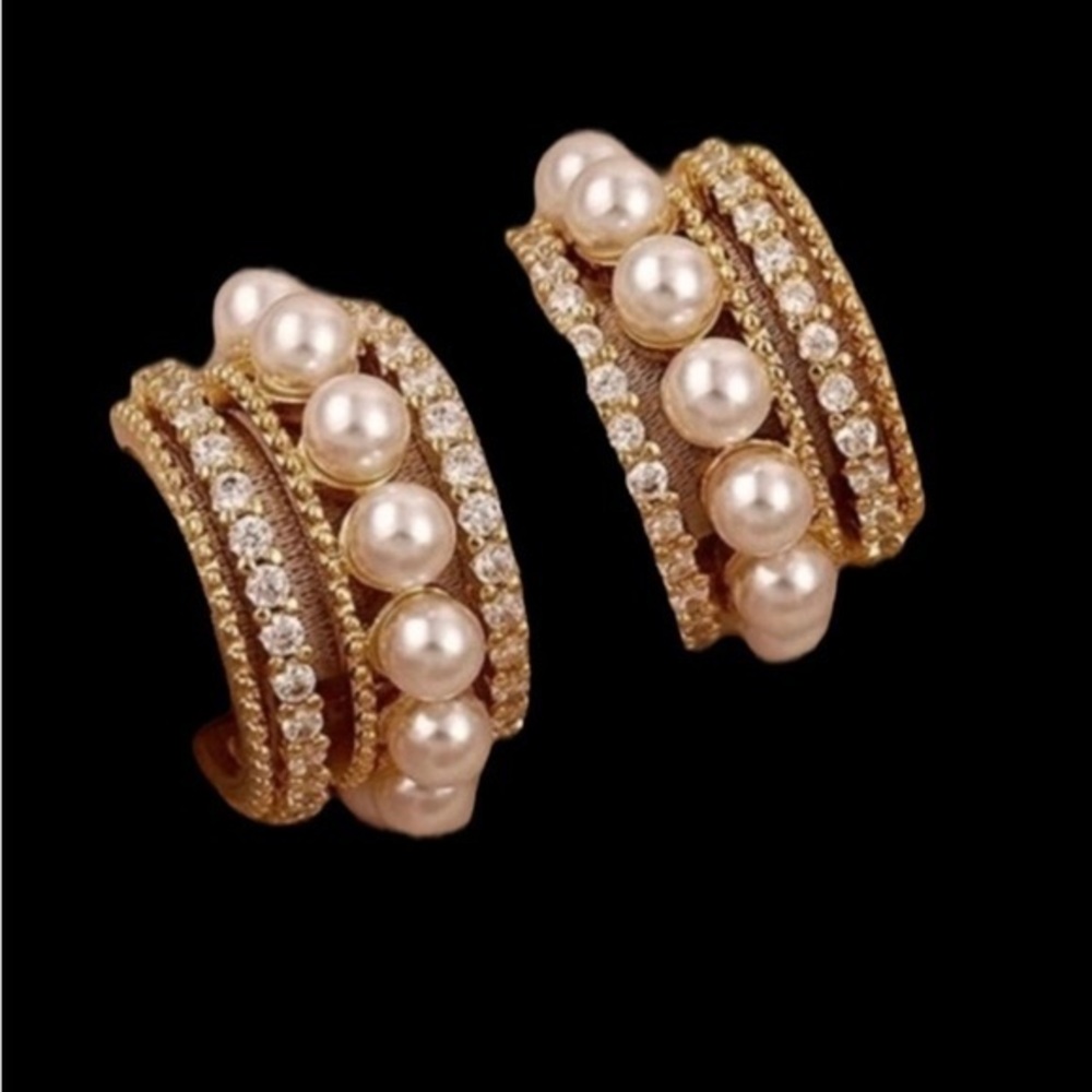 Anthropologie Avery Classy Pearl Cluster  Cubic Zirconia Cuff Earrings $68